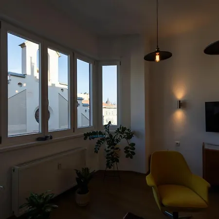 Апартаменты Cozy Gem By Fisherman's Bastion *